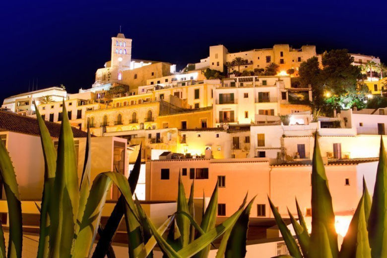 Visite nocturne de la ville d'Ibiza et de Dalt Vila