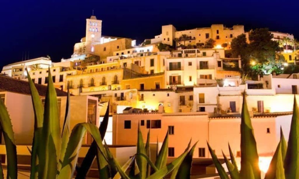 Visite nocturne de la ville d'Ibiza et de Dalt Vila